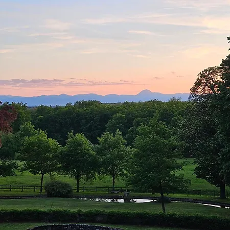 Chateau De Montsable