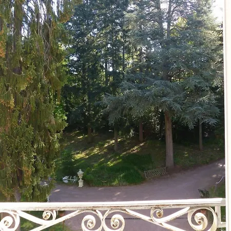 Chateau De Montsable 3*