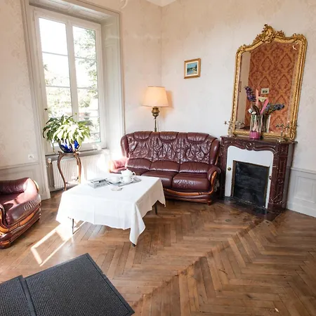 Château De Montsablé Bed & Breakfast Lezoux