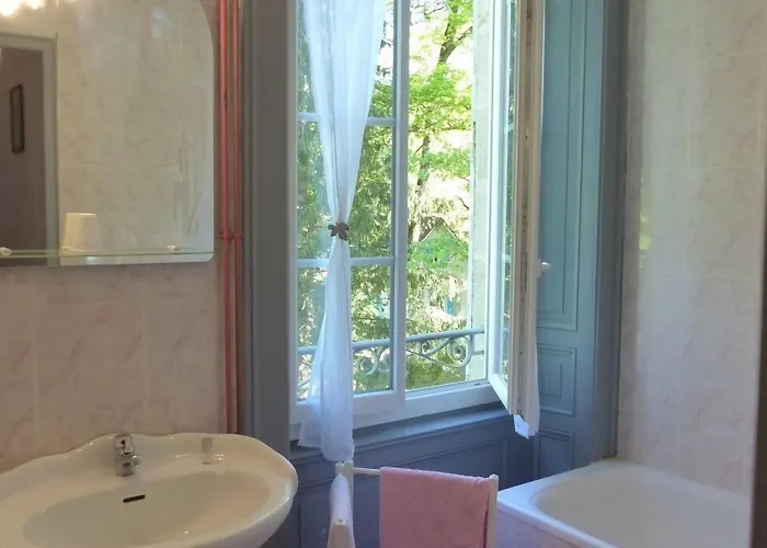 Nocleg ze śniadaniem Chateau De Montsable