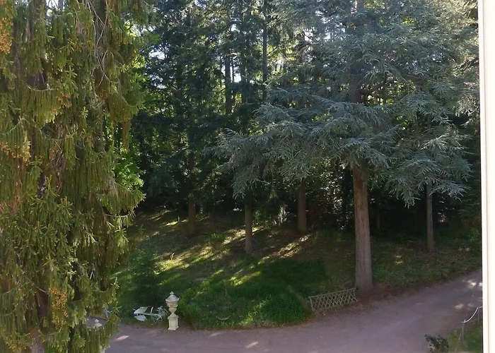 Chateau De Montsable 3*