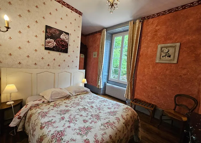 Nocleg ze śniadaniem Chateau De Montsable 3*