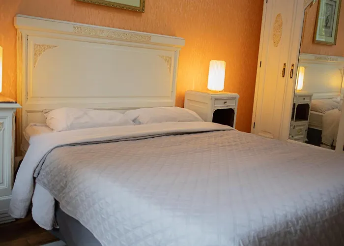 Chateau De Montsable Nocleg ze śniadaniem 3*